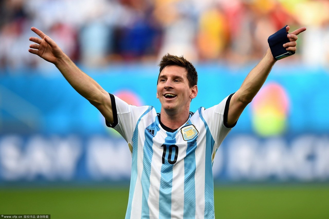 居家粉色瑜伽运动服饰的宣璐, 少女感满满